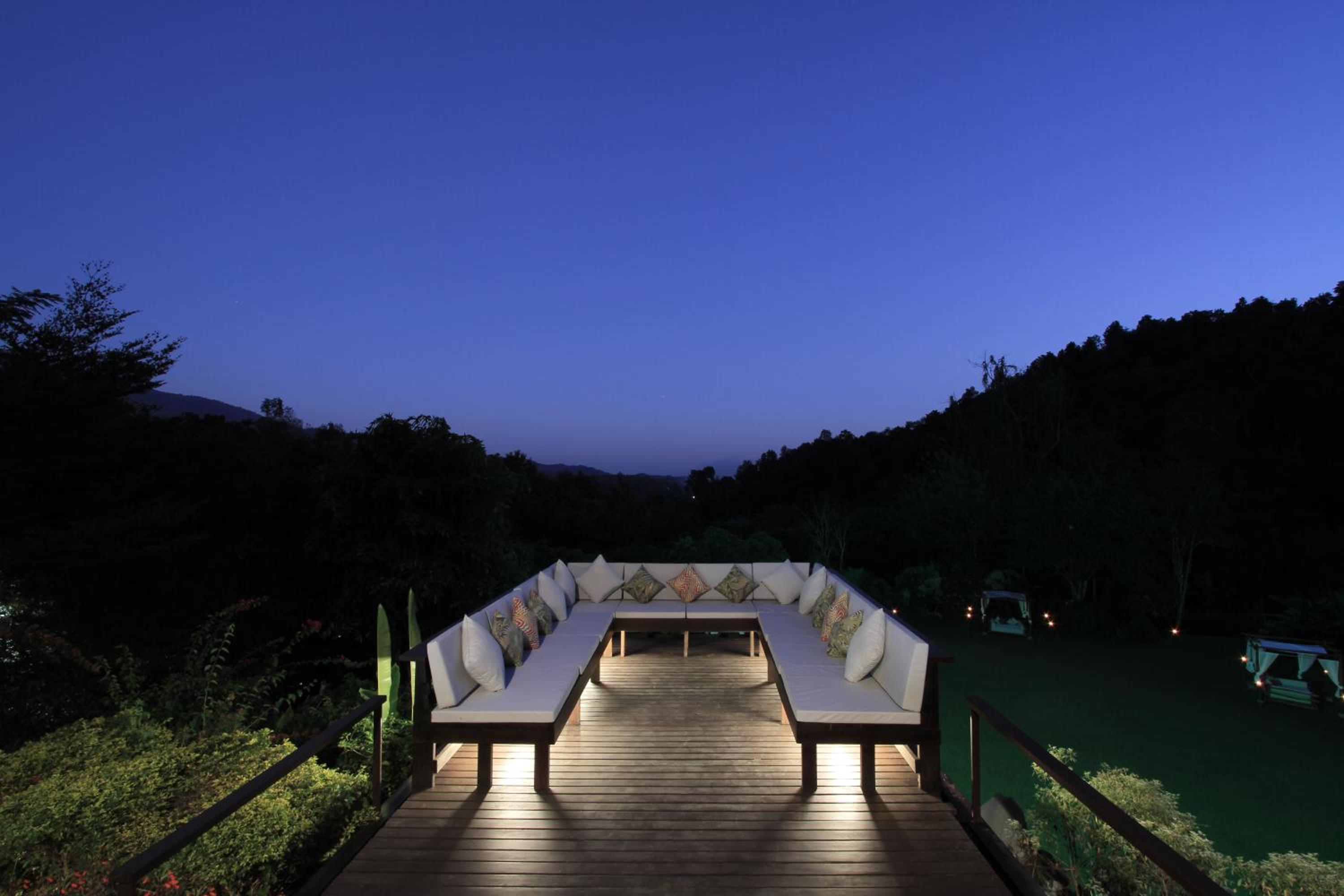 Vanilla hill (hill lodge)