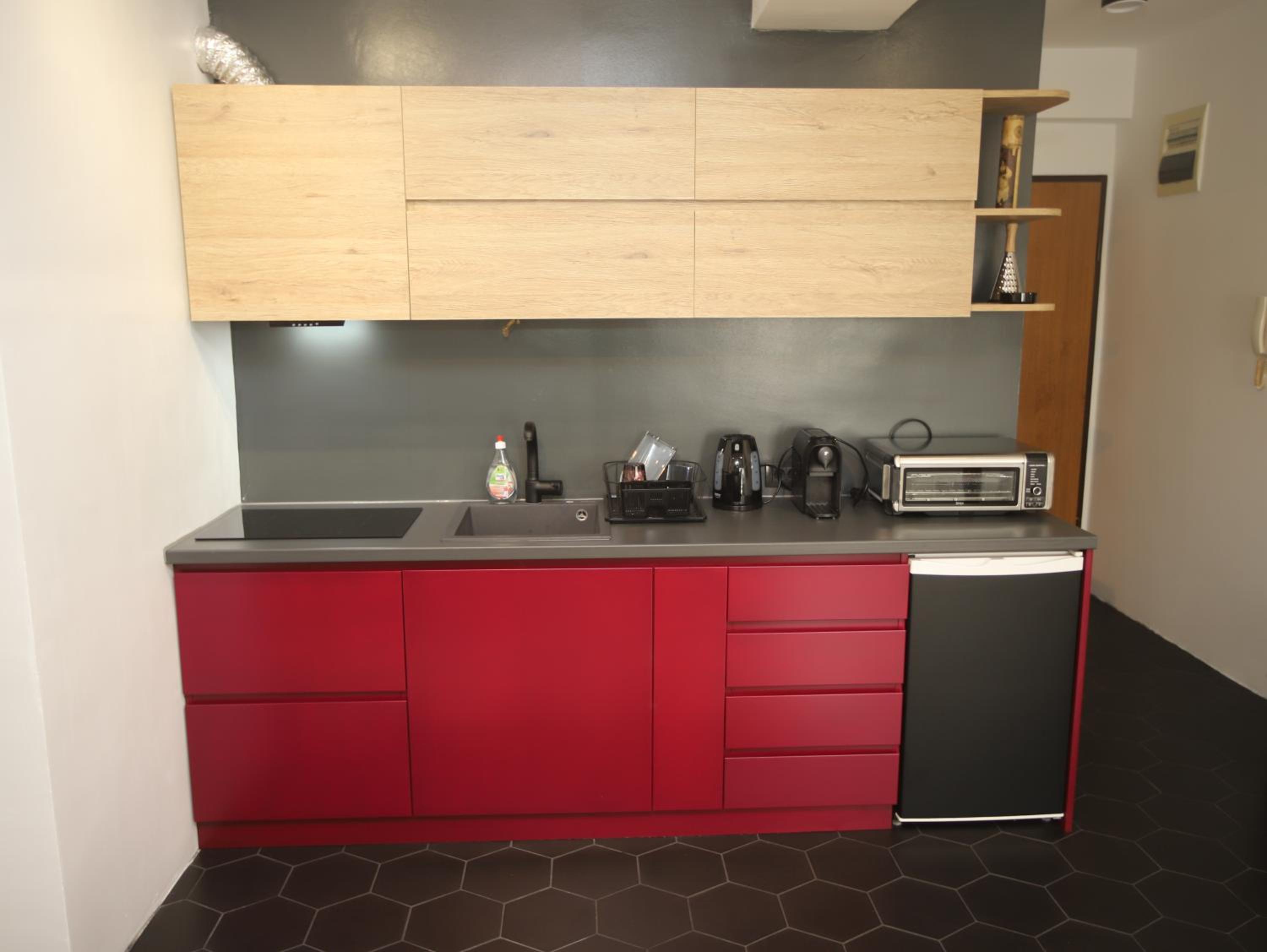 DLK Suite view 3