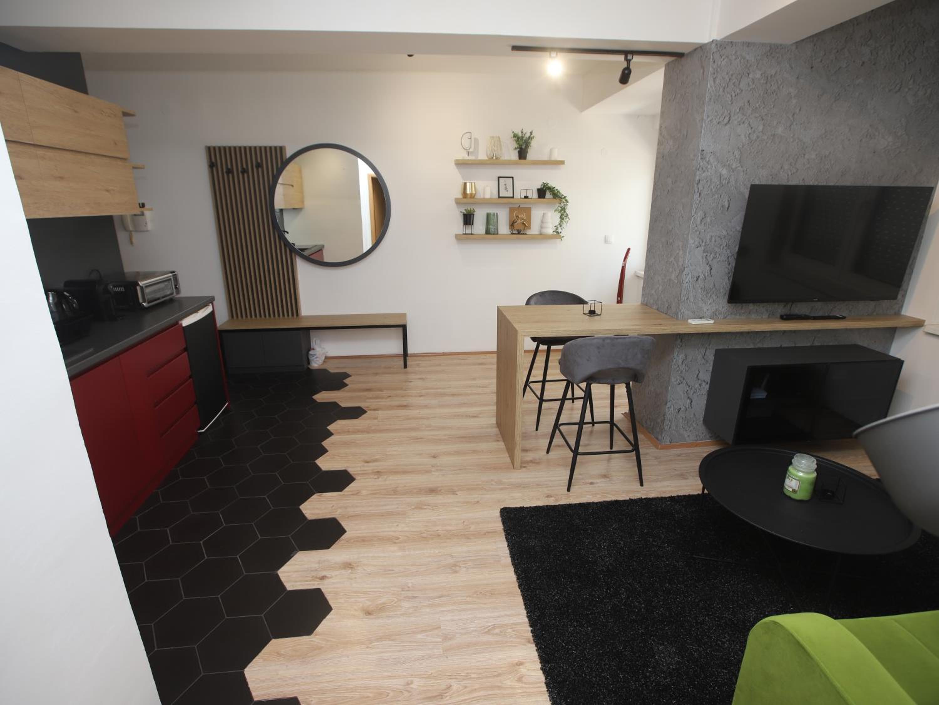 DLK Suite view 4