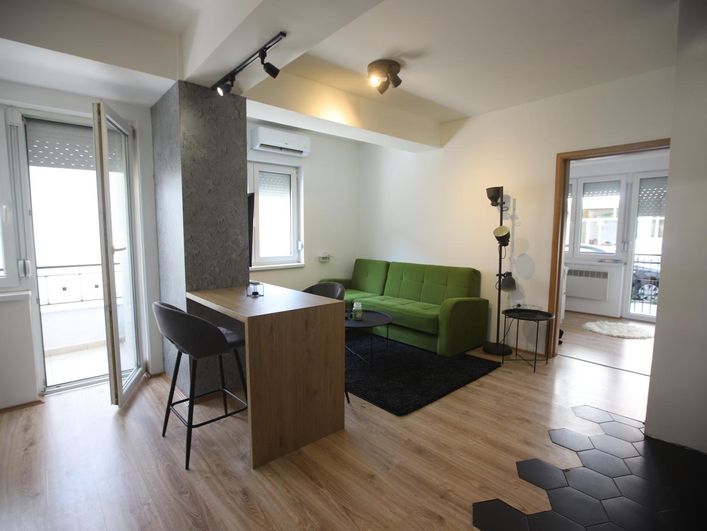 Photo 9