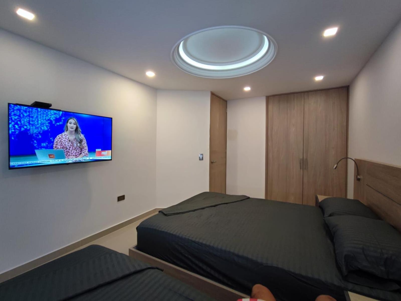 APARTAMENTO MODERNO EL LAGUITO JUNTO AL MAR 705