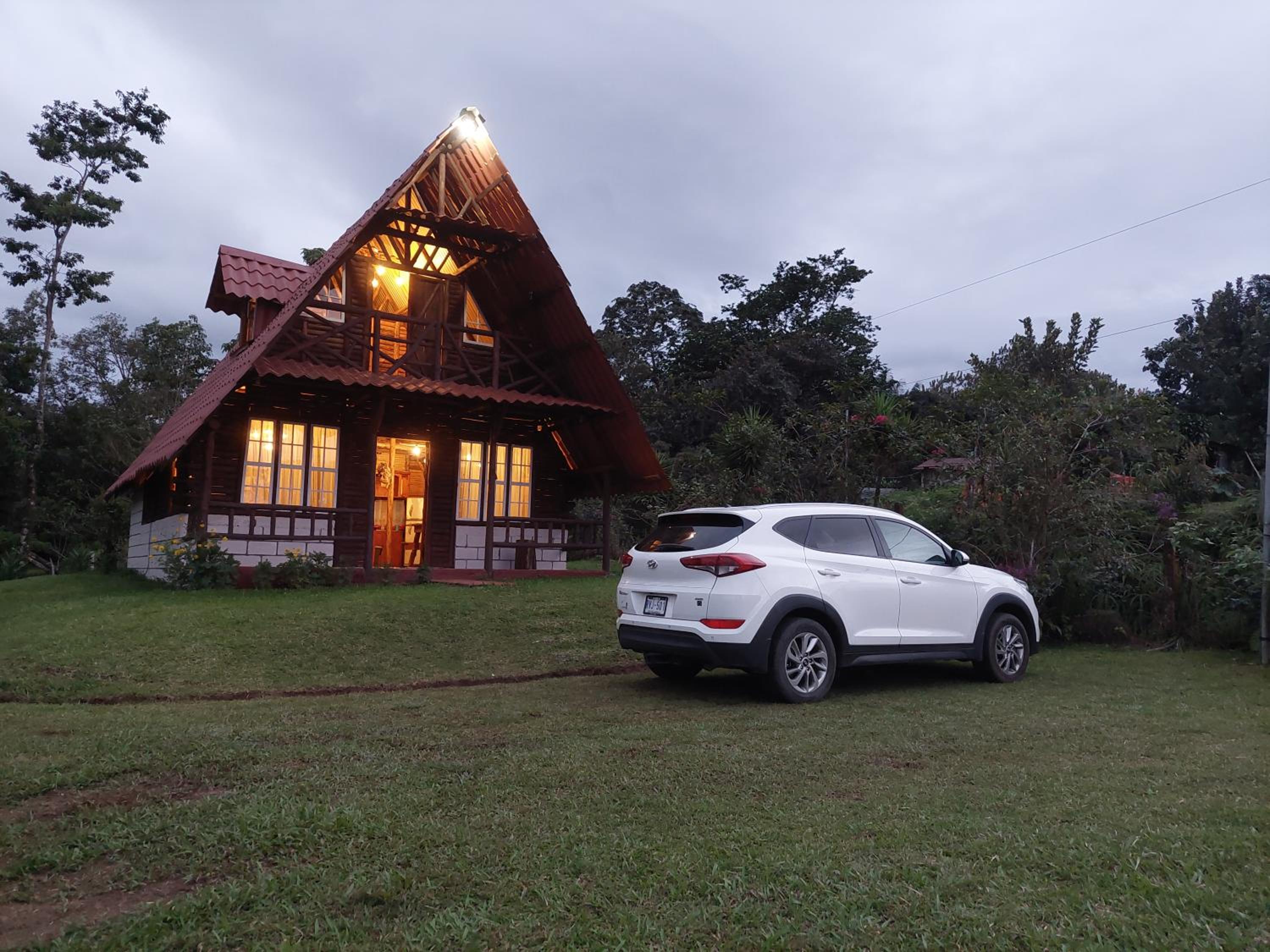 Hotel Cabaña El Viejo del Monte - Image 1