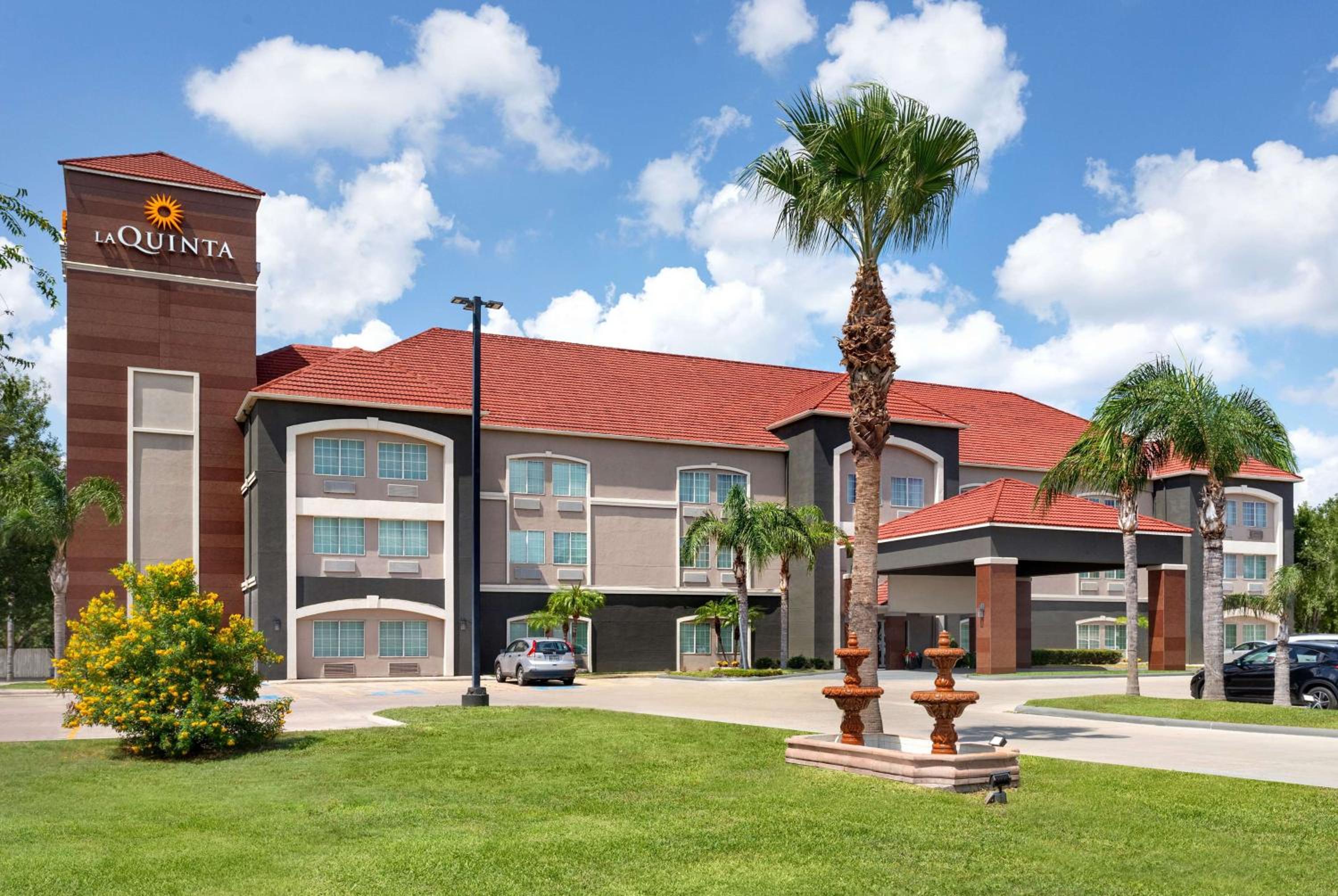 La Quinta by Wyndham Brownsville North view 3
