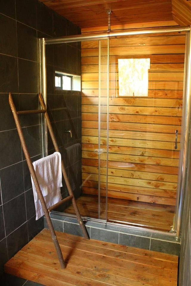 Tripanko Lodge & Bungalows