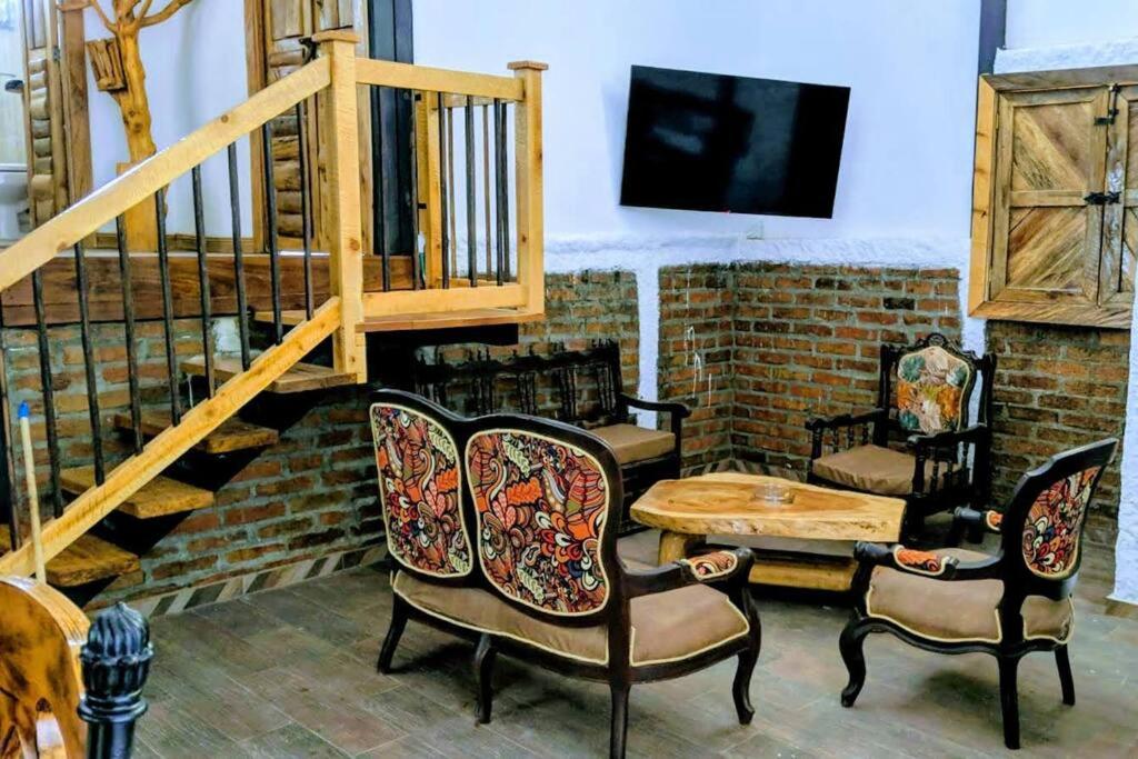 El Encanto Mountain Cabin