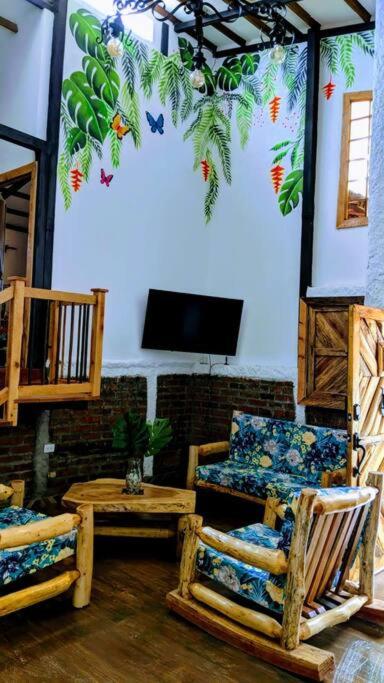 El Encanto Mountain Cabin