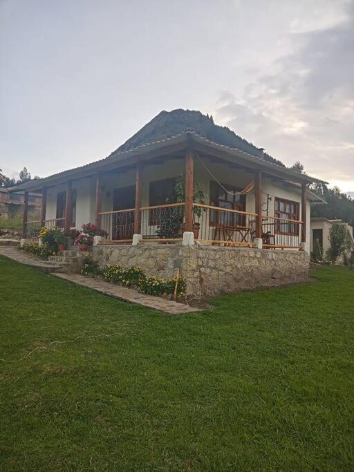 Rancho Santa Inés Completo