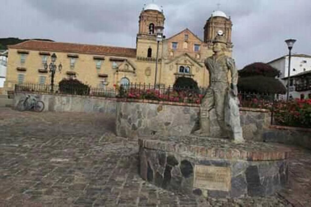 Rancho Santa Inés Completo
