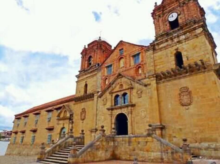 Rancho Santa Inés Completo