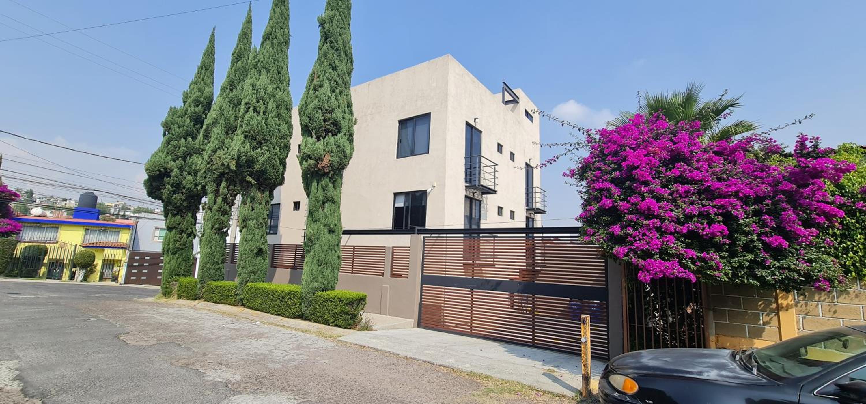 R10 DOUBLE STUDIO at ITESM CEM Full Services, Shared-Kitchen, Fridge ,Laundry, Smart TV, Parking, Balcony