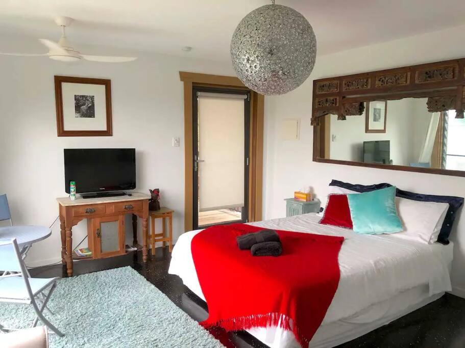 Golden Retreat Ultimate 5 Bed - Villa & Guesthouse