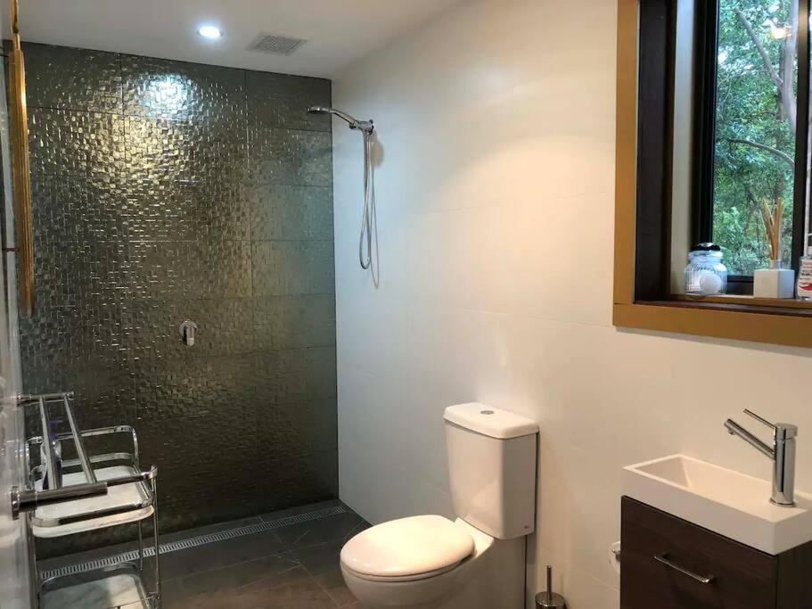 Golden Retreat Ultimate 5 Bed - Villa & Guesthouse