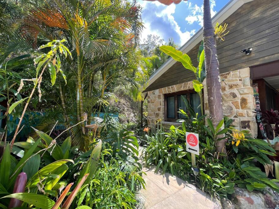 Golden Retreat Ultimate 5 Bed - Villa & Guesthouse