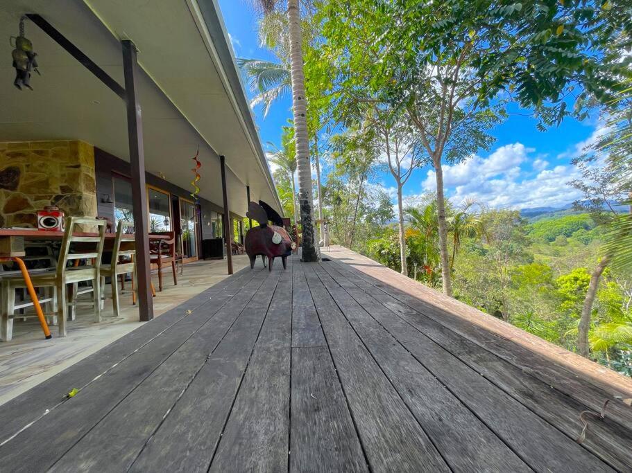 Golden Retreat Ultimate 5 Bed - Villa & Guesthouse