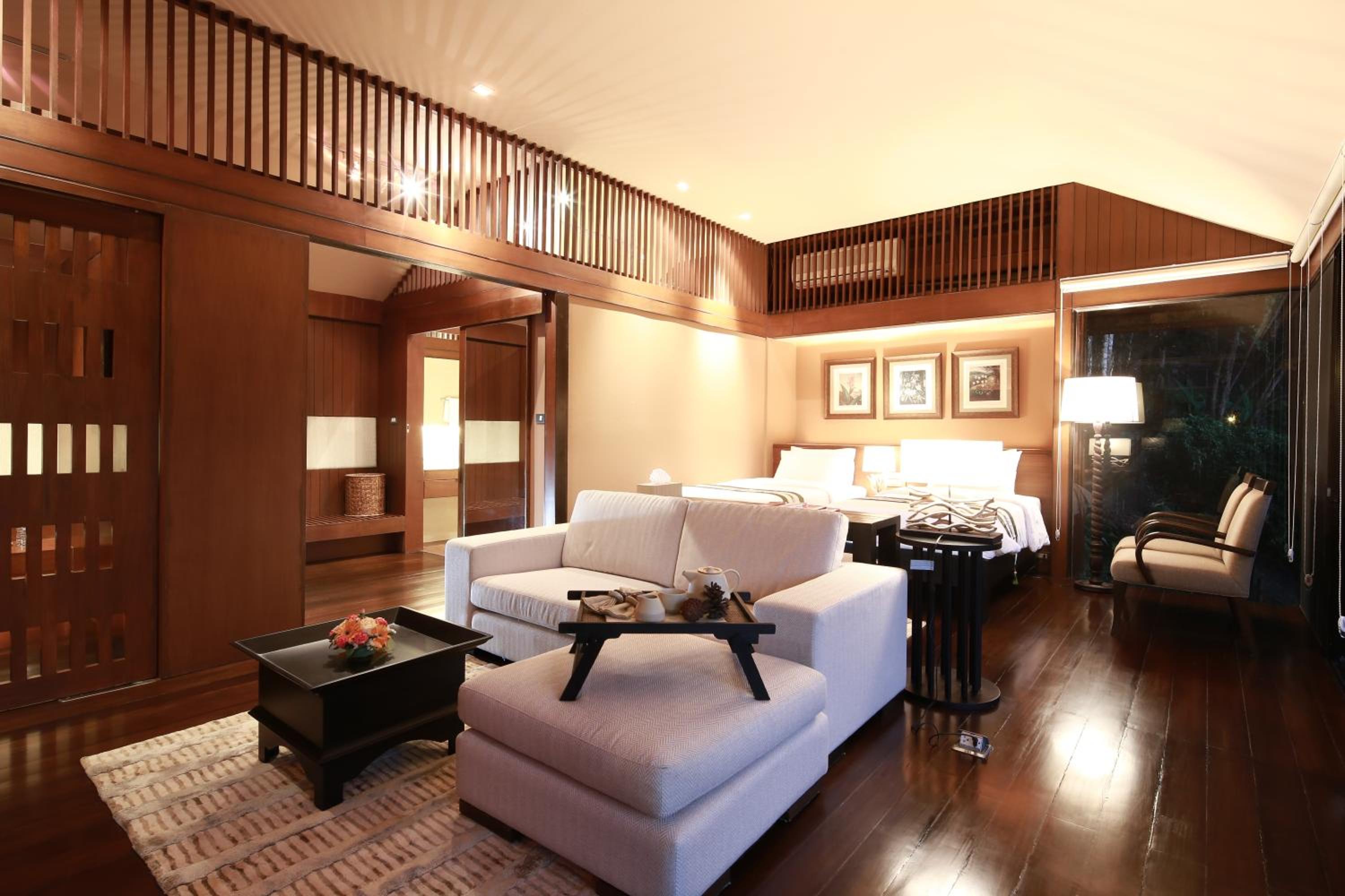 Vanilla hill (hill lodge)