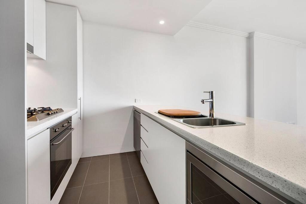Panoramic City View 3bed2bath condo Wi-Fi Parking
