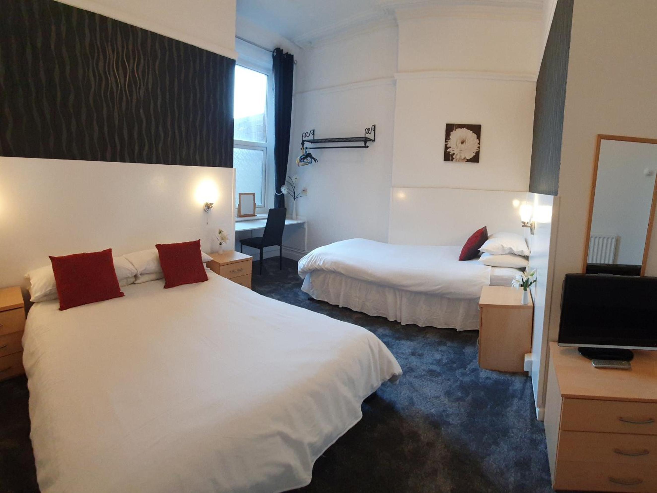 Norwyn Court Holiday Apartments