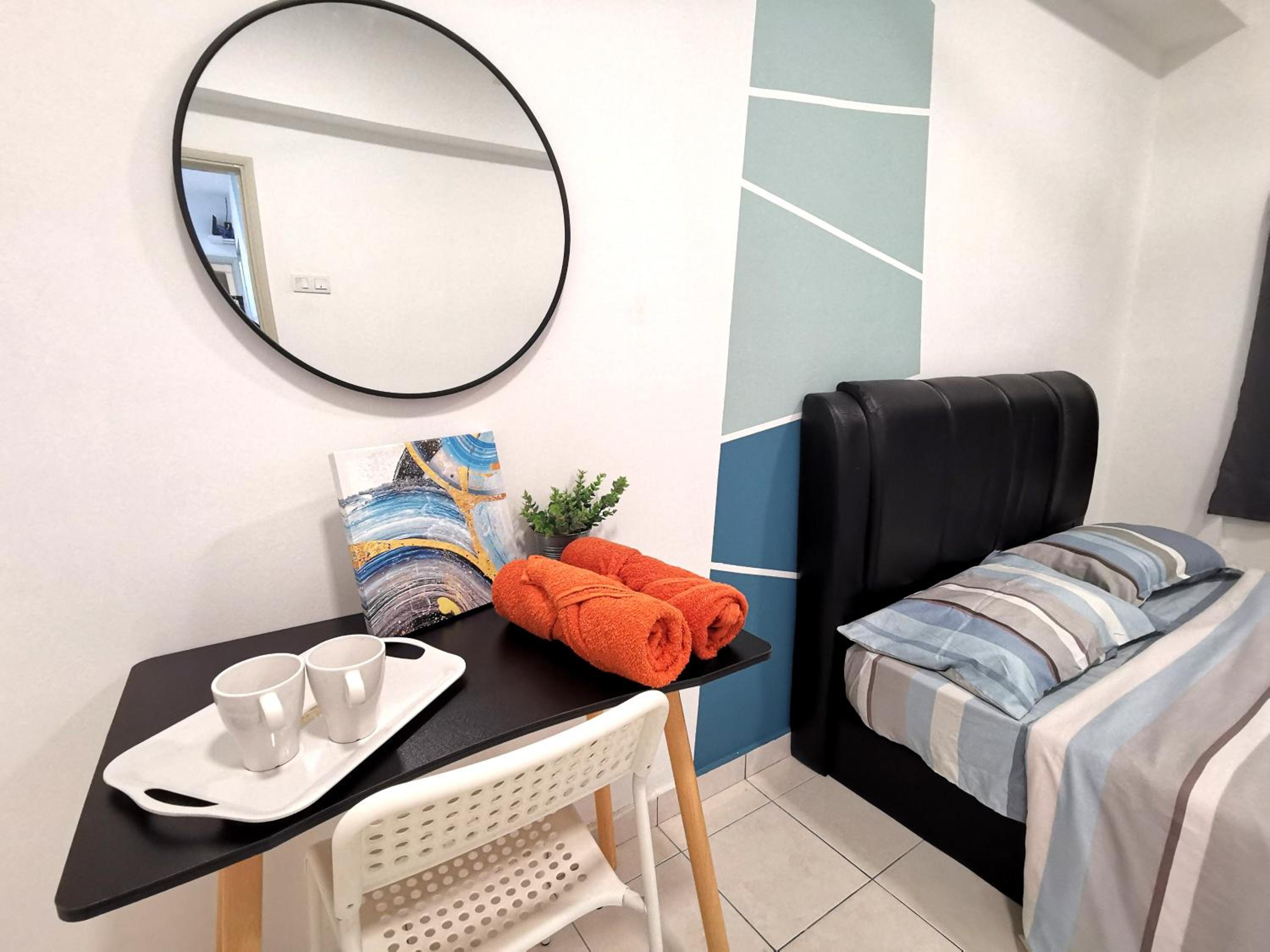 Menjalara Kepong ShareHouse Room Only