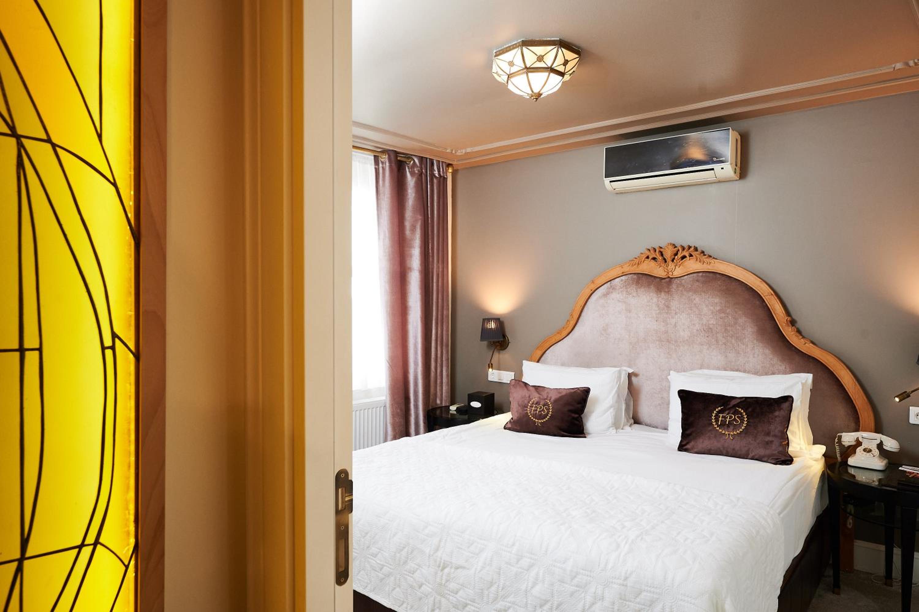 Faik Pasha Otelleri Özel Kategori Beyoğlu İstanbul - Image 160