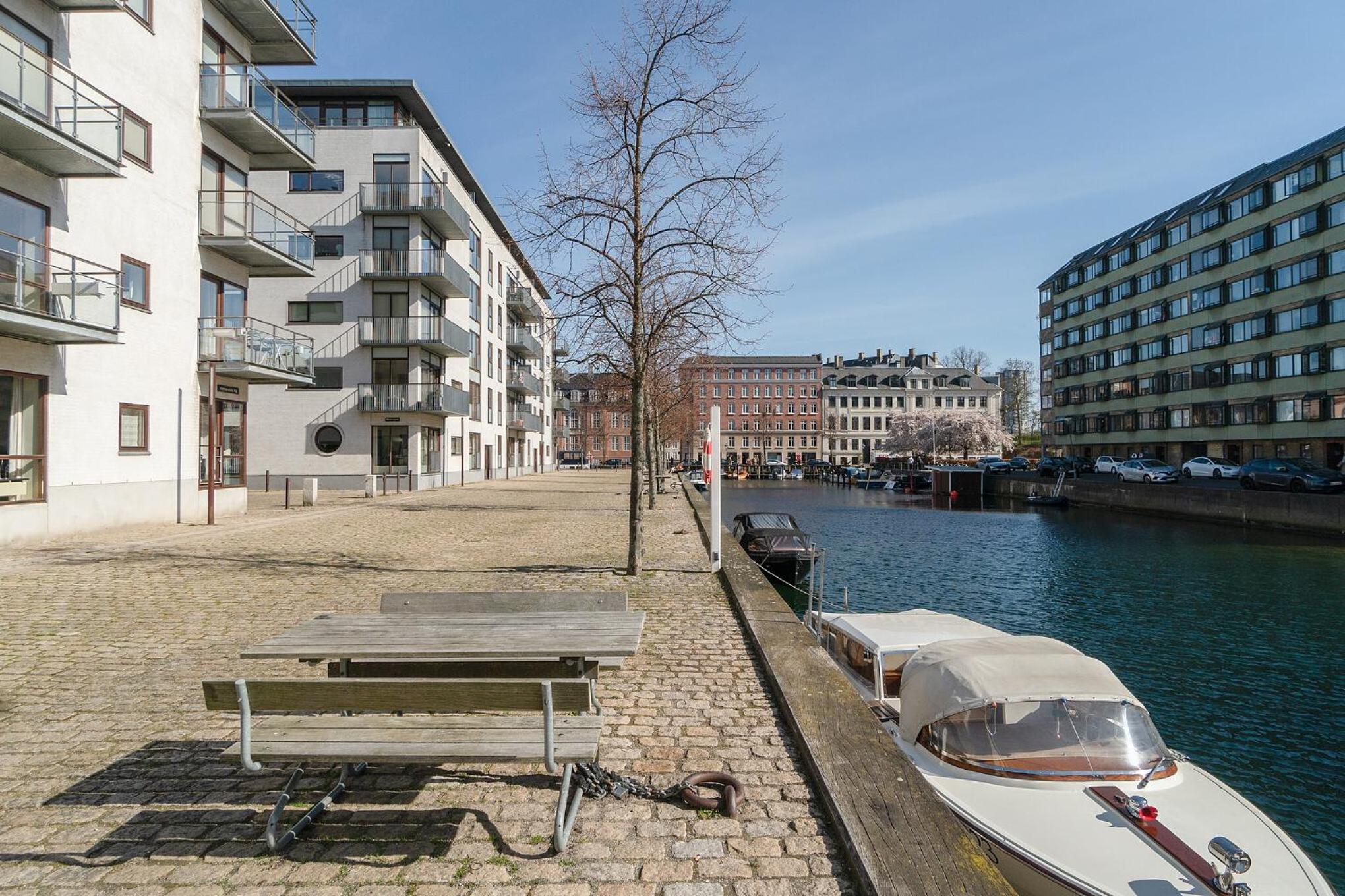 Scandi-Hygge 2 bedroom apartment in charming Christianshavn