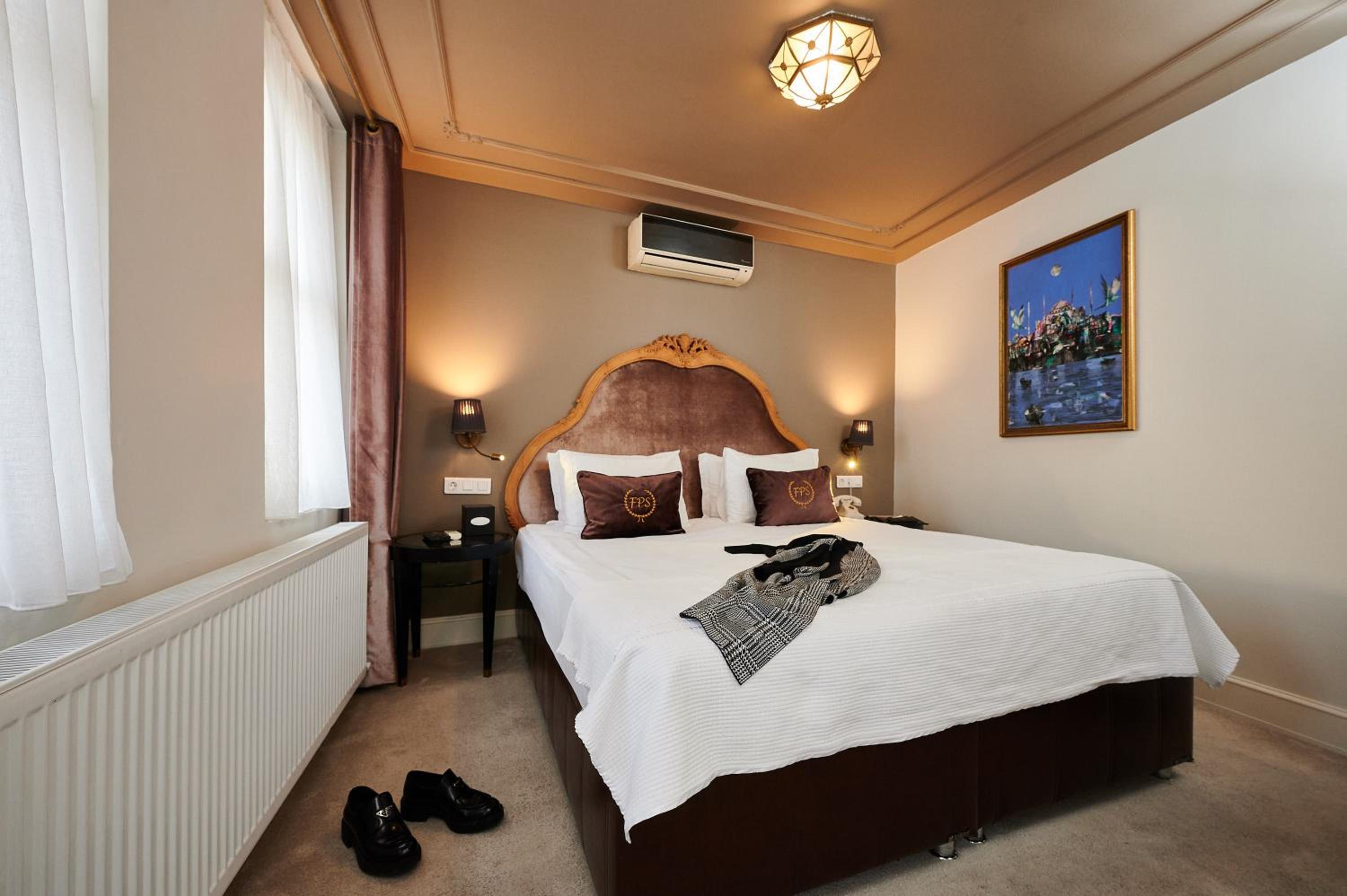 Faik Pasha Otelleri Özel Kategori Beyoğlu İstanbul - Image 15