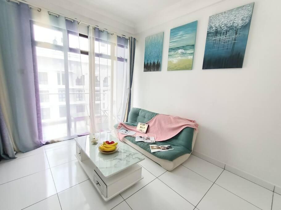 B2013The Platino Netflix 3Br Paradigm Mall By STAY