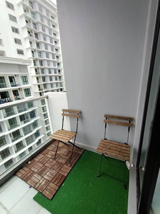 B2013The Platino Netflix 3Br Paradigm Mall By STAY