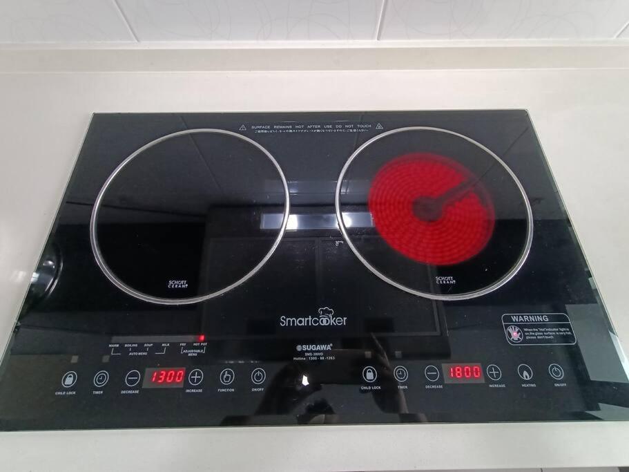 B2013The Platino Netflix 3Br Paradigm Mall By STAY