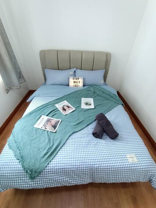 B2013The Platino Netflix 3Br Paradigm Mall By STAY