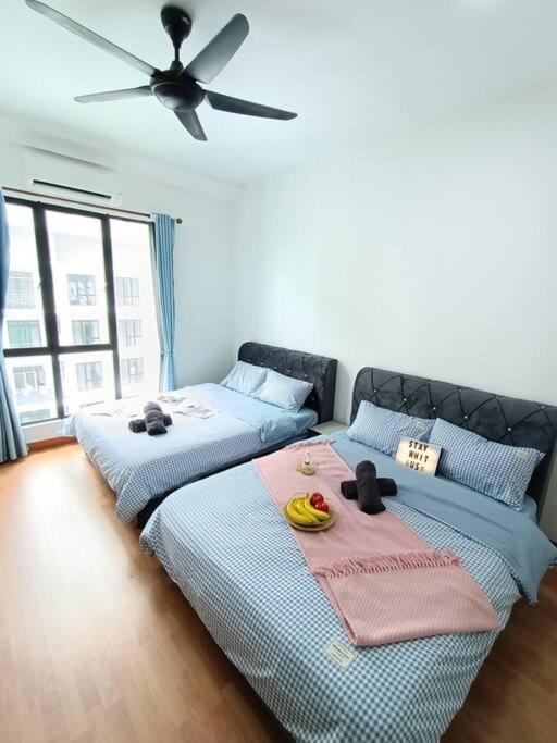 B2013The Platino Netflix 3Br Paradigm Mall By STAY