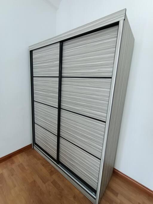 B2013The Platino Netflix 3Br Paradigm Mall By STAY
