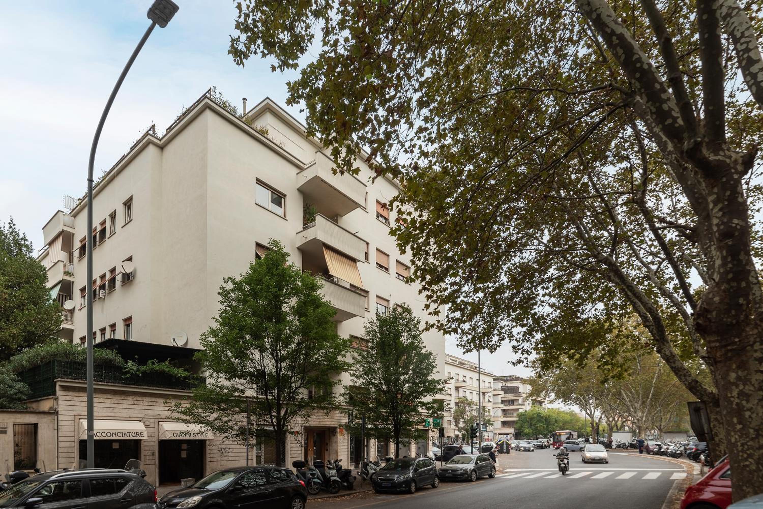 GuestHost - Clodia Apartments