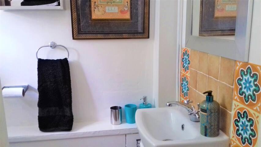 1 Dbl Bed Ground Floor Modern Oriental Flat Greenwich Park