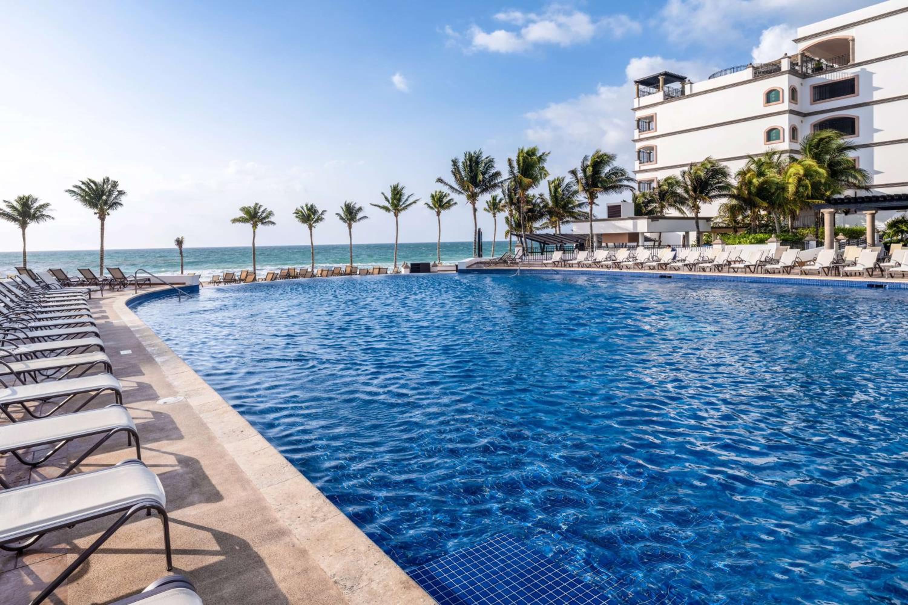 Grand Residences Riviera Cancun, All Inclusive - Property Image 3