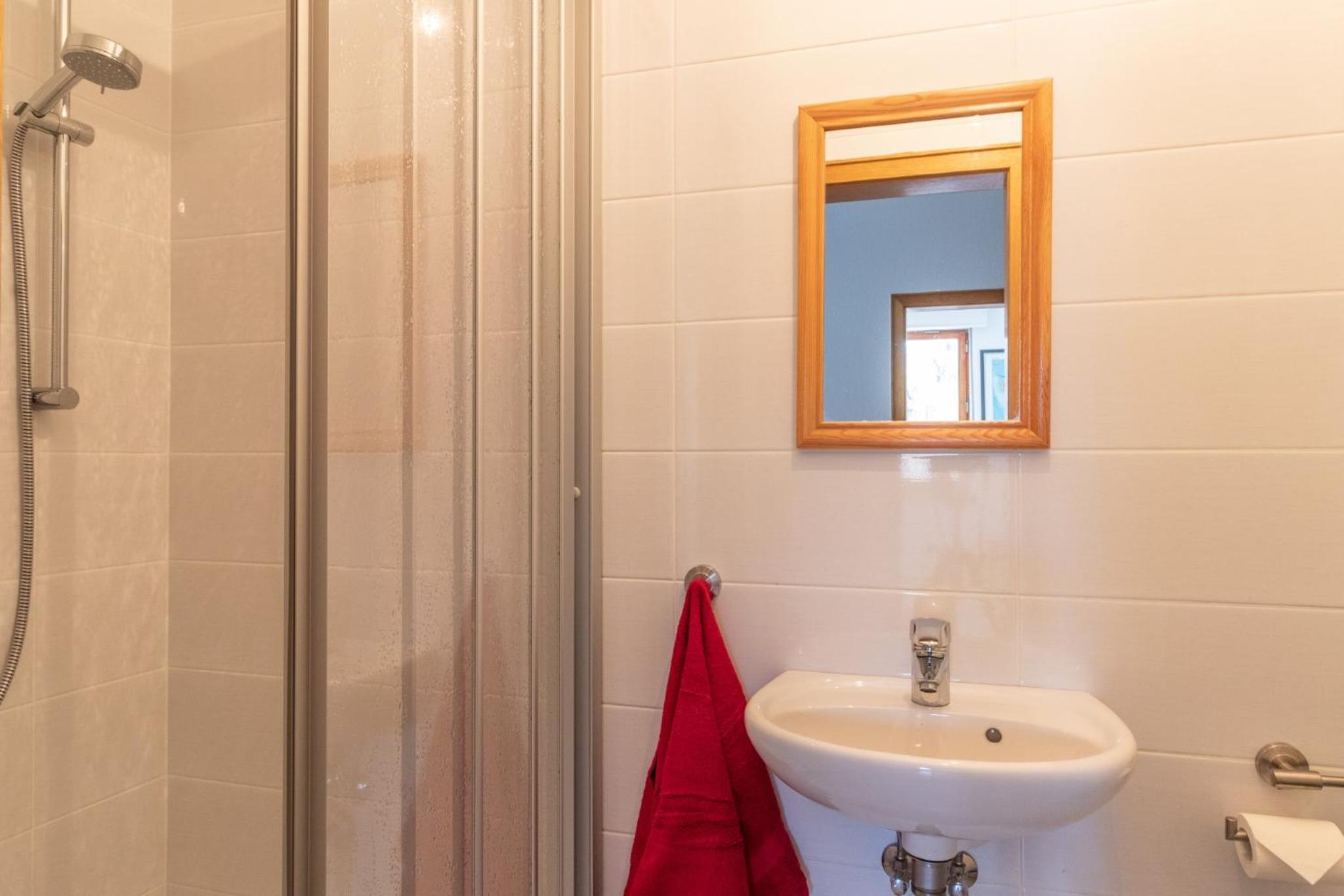 Bödefeld en Schmallenberg — bathroom