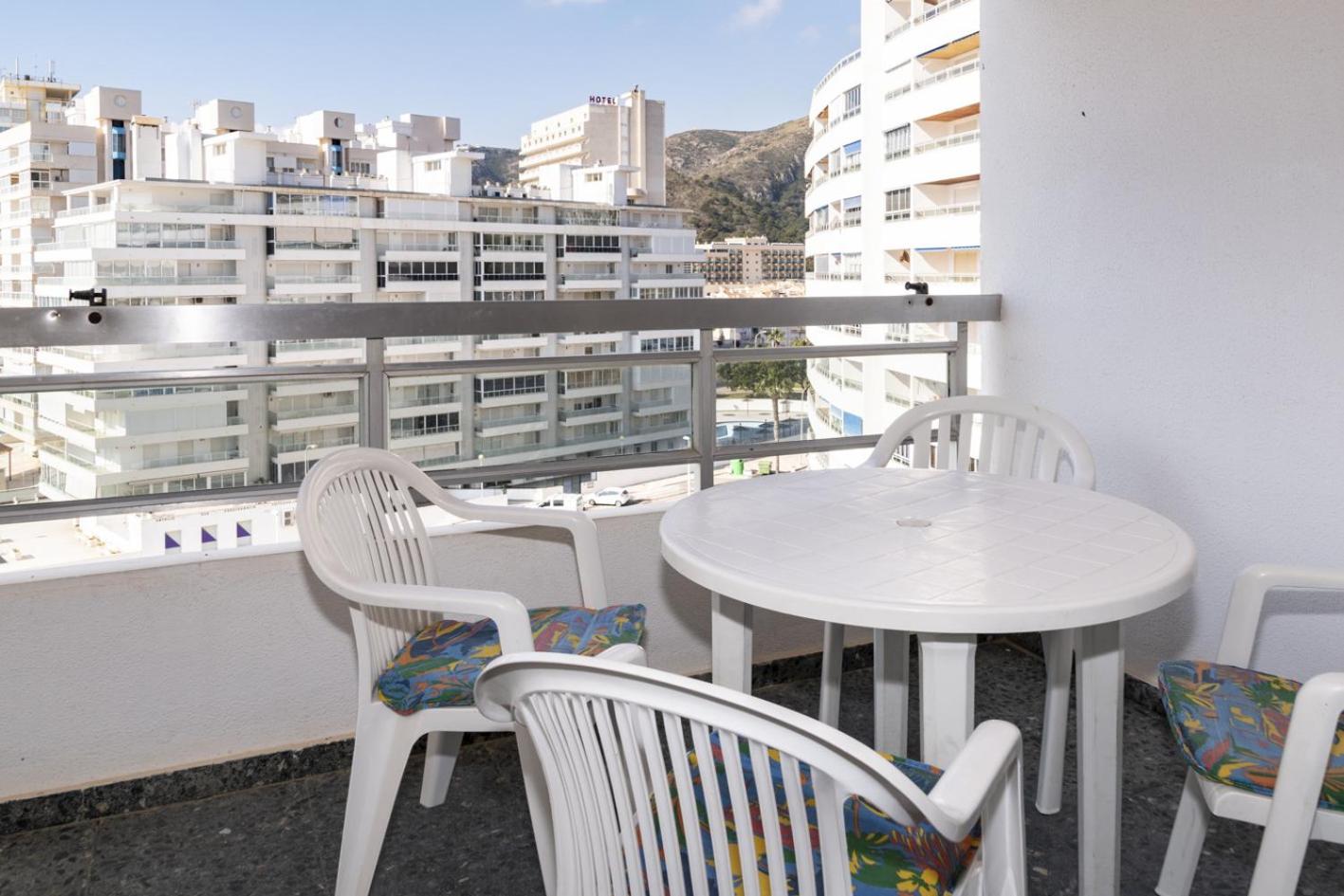 Prado, A-7º-72 view 4