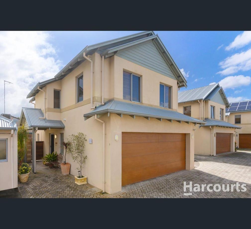 Hotel City Beach house - Image 1