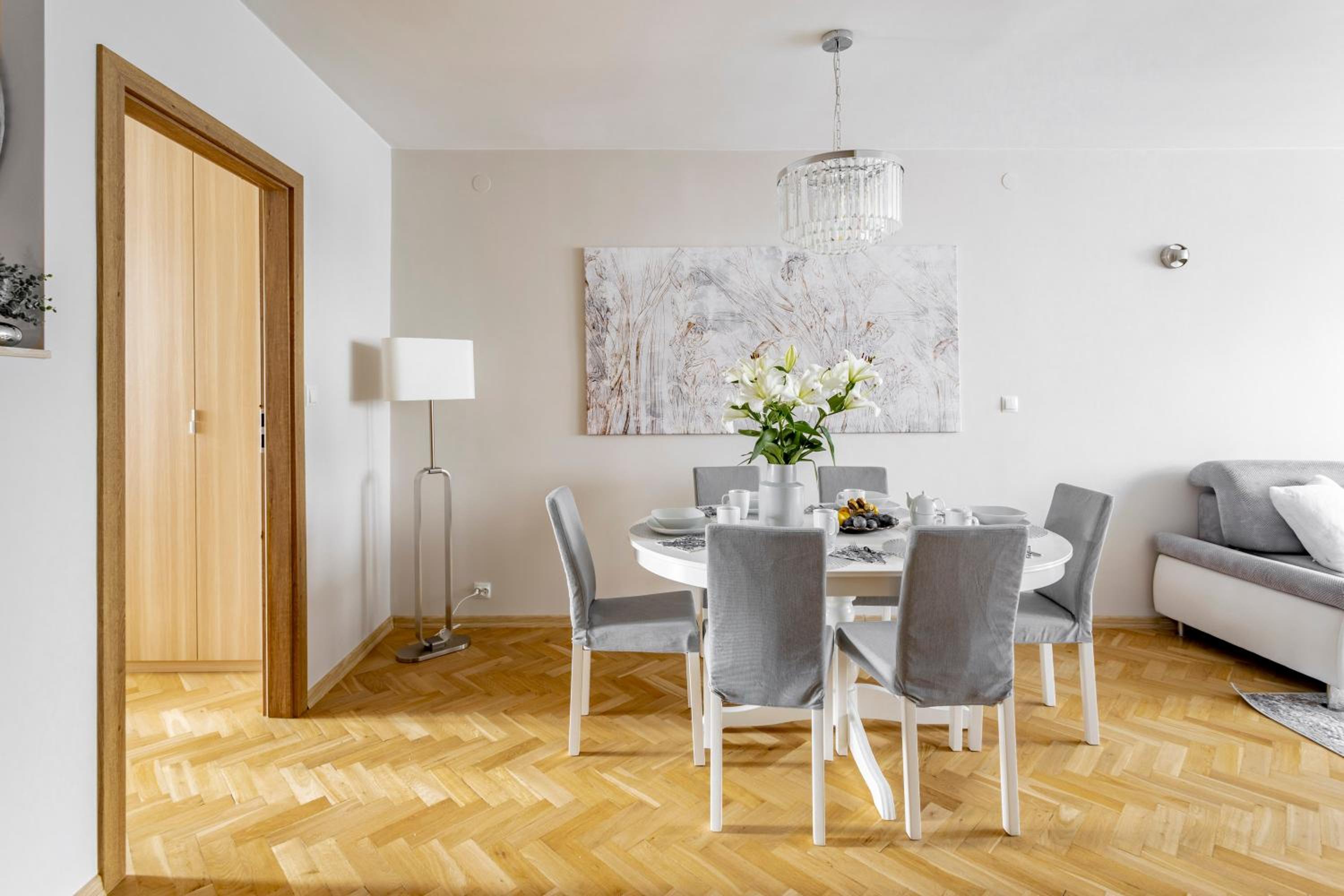 Hala Mirowska Apartments view 5