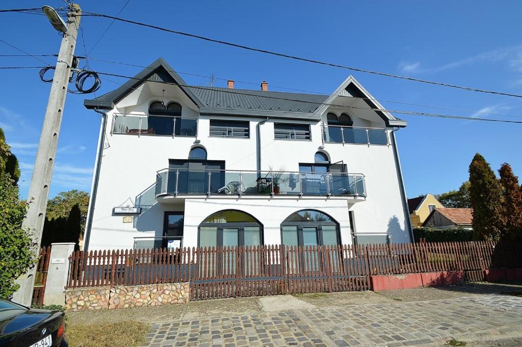 Nora Ház Hajdúszoboszló view 2