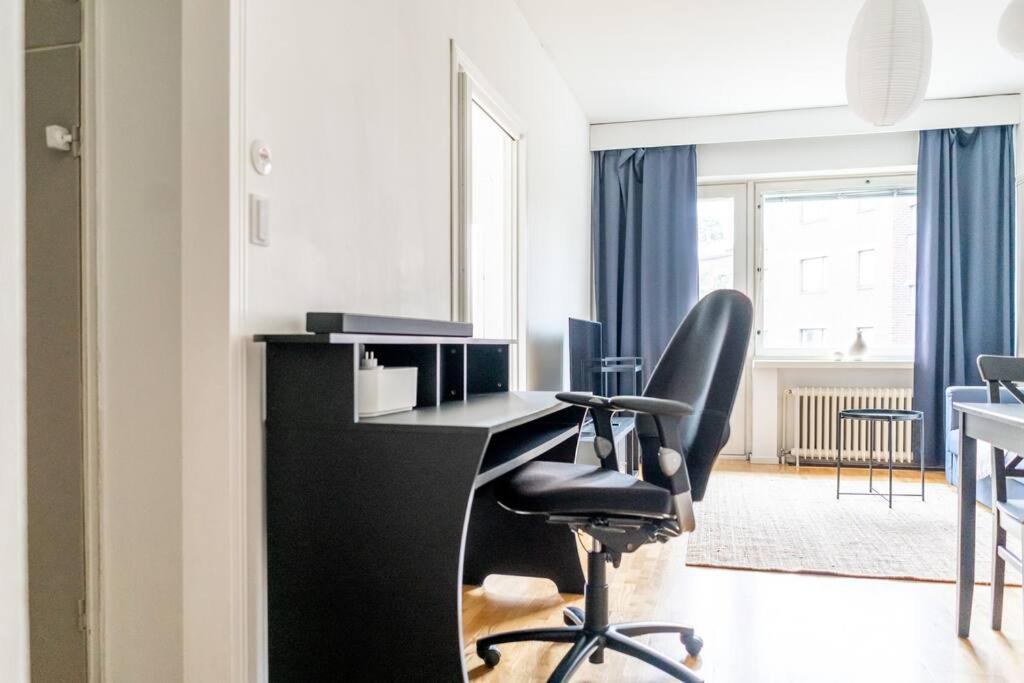 1br apartment with patio in Lauttasaari view 4