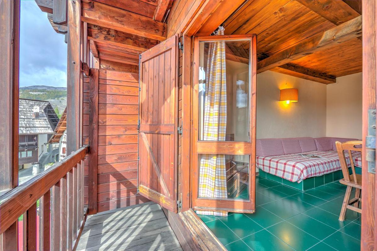 Grange Hike & Ski Sestriere Apartments view 3