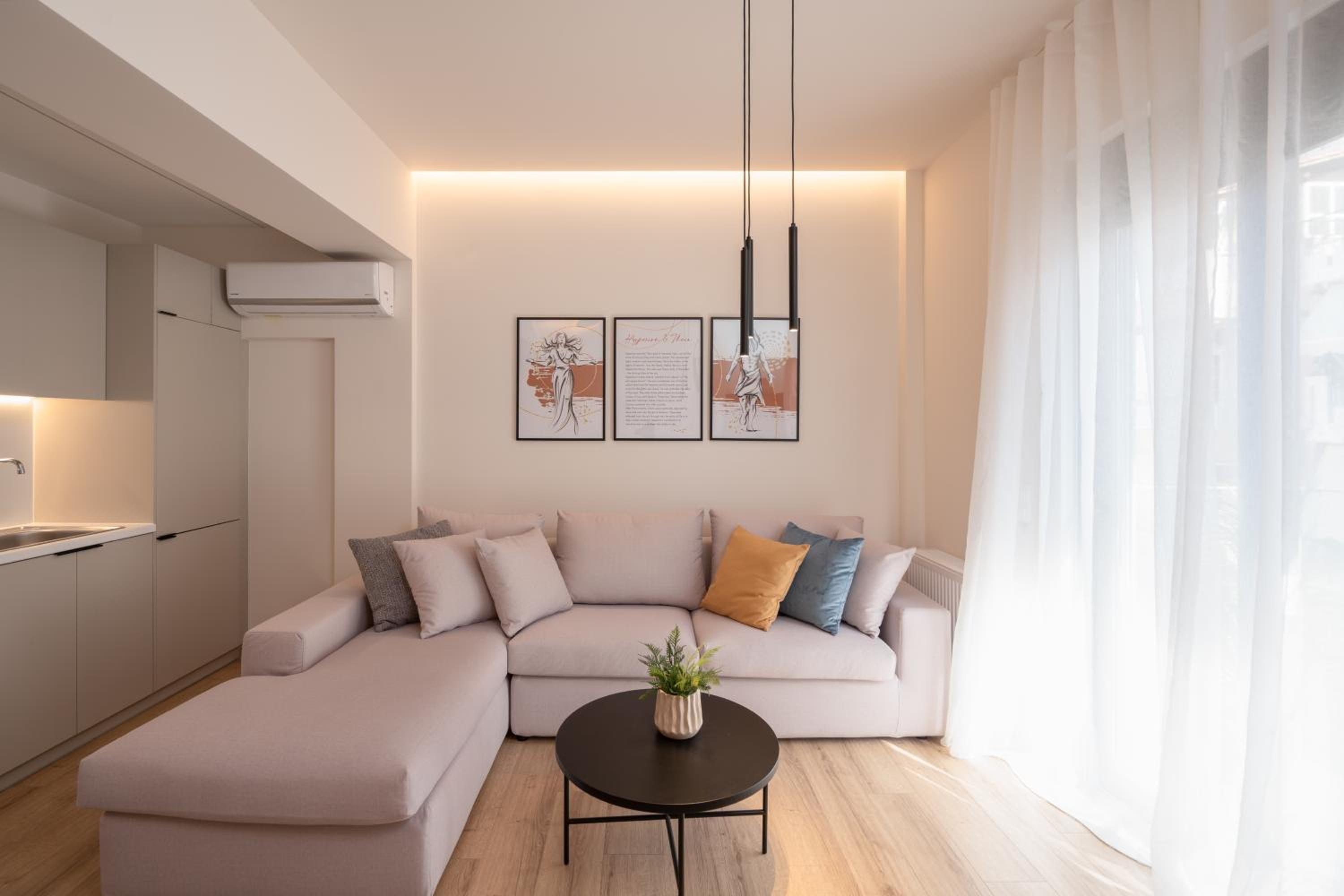 IO SUITES