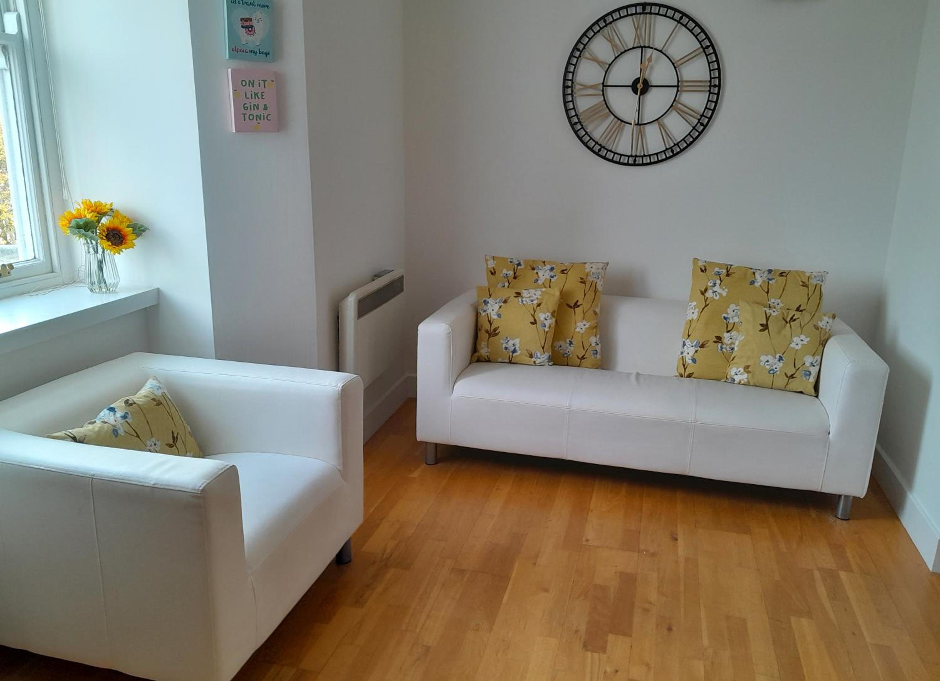 St Martin's View, 17 Easby Hall, 2 Bedroom, 2 bathroom with free private parking view 4