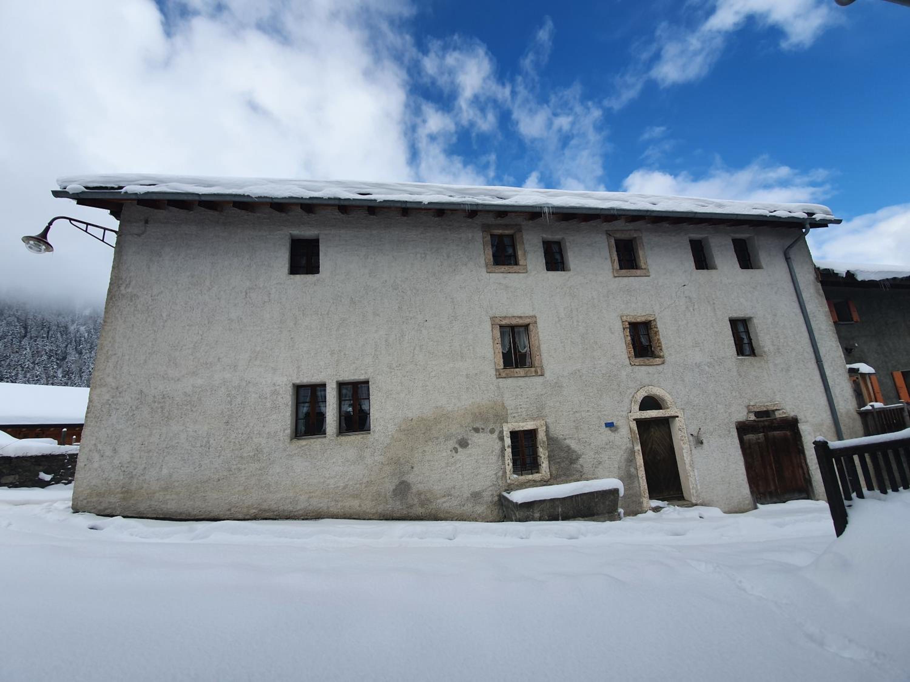 Bourg-saint-Pierre : le cachet d'antan view 5