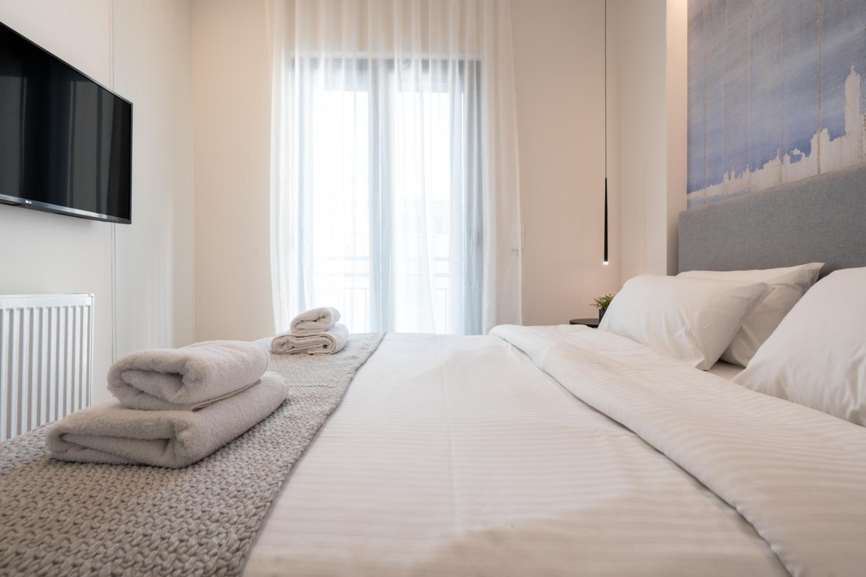 IO SUITES