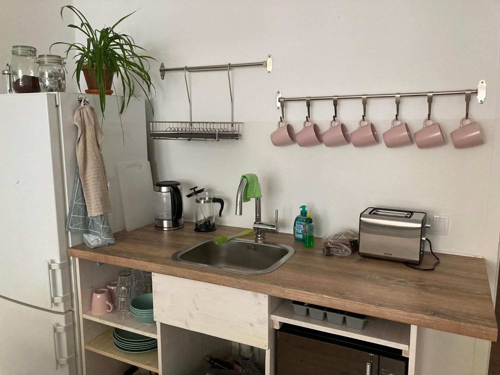 Minimal Hostel No.43