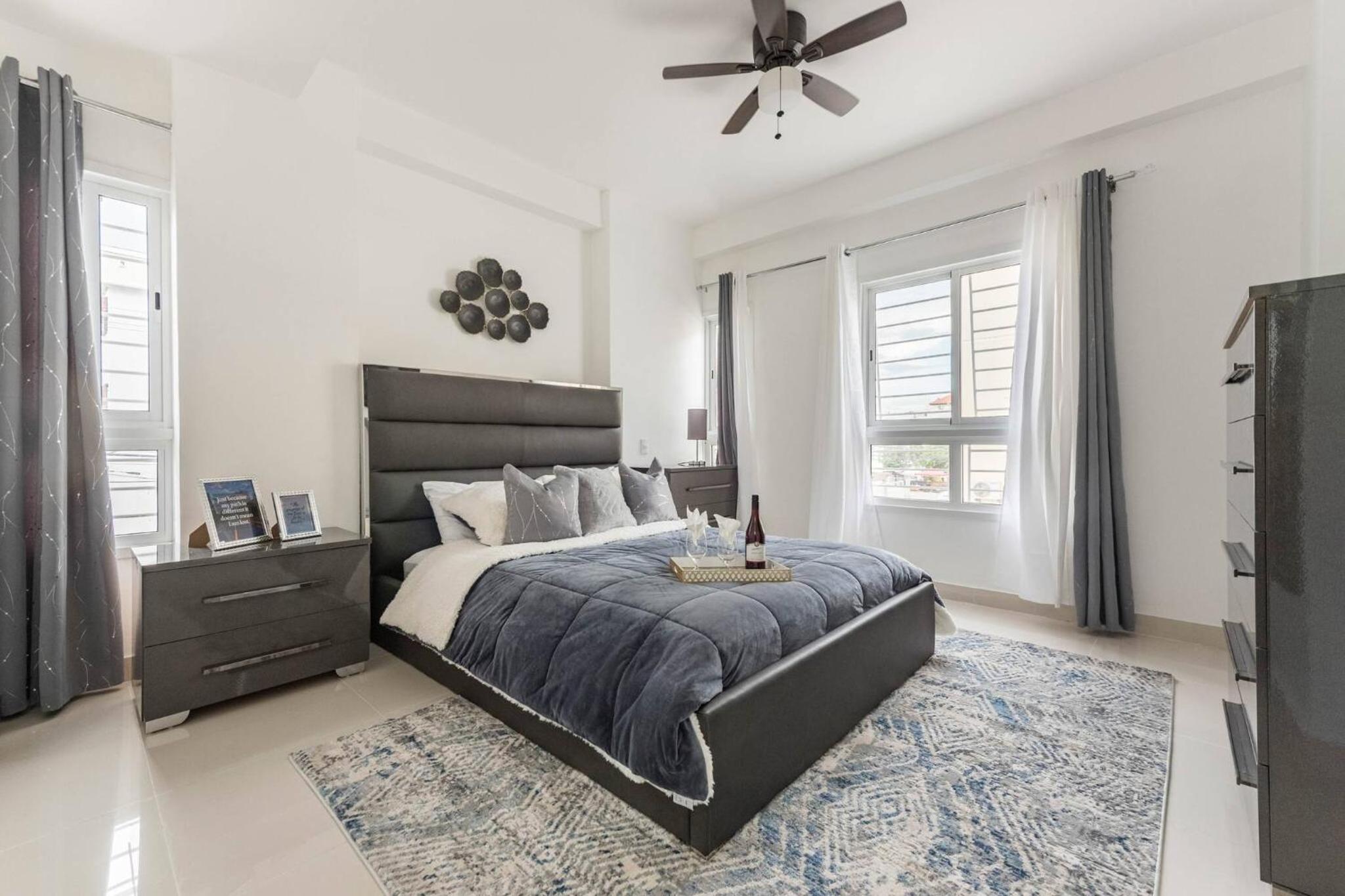 Upscale 3 Br Apartment For Family Or Friends Stay view 2