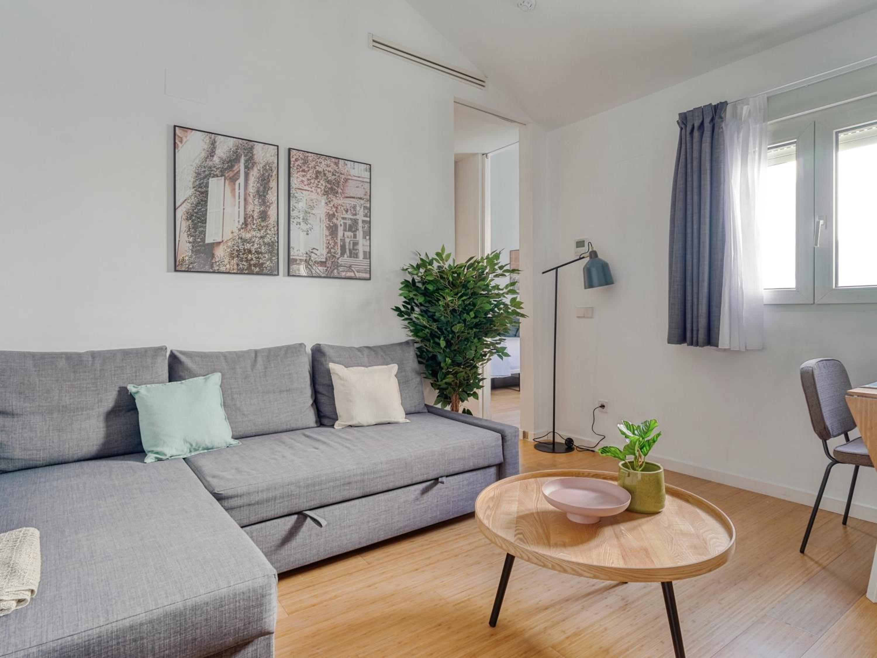 Limehome Madrid San Lorenzo view 5