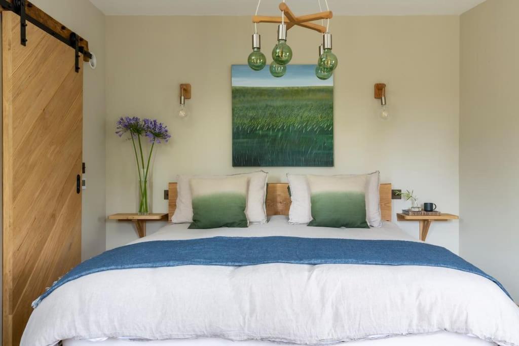 Fledgling Barn: stunning new coastal holiday home view 3