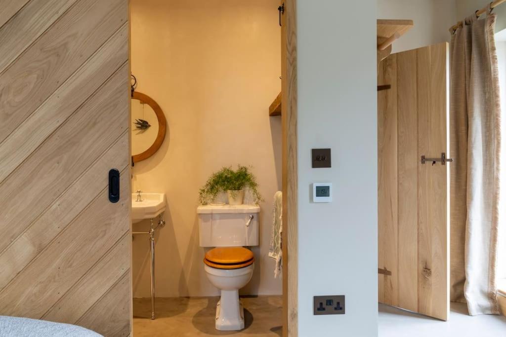 Fledgling Barn: stunning new coastal holiday home view 4